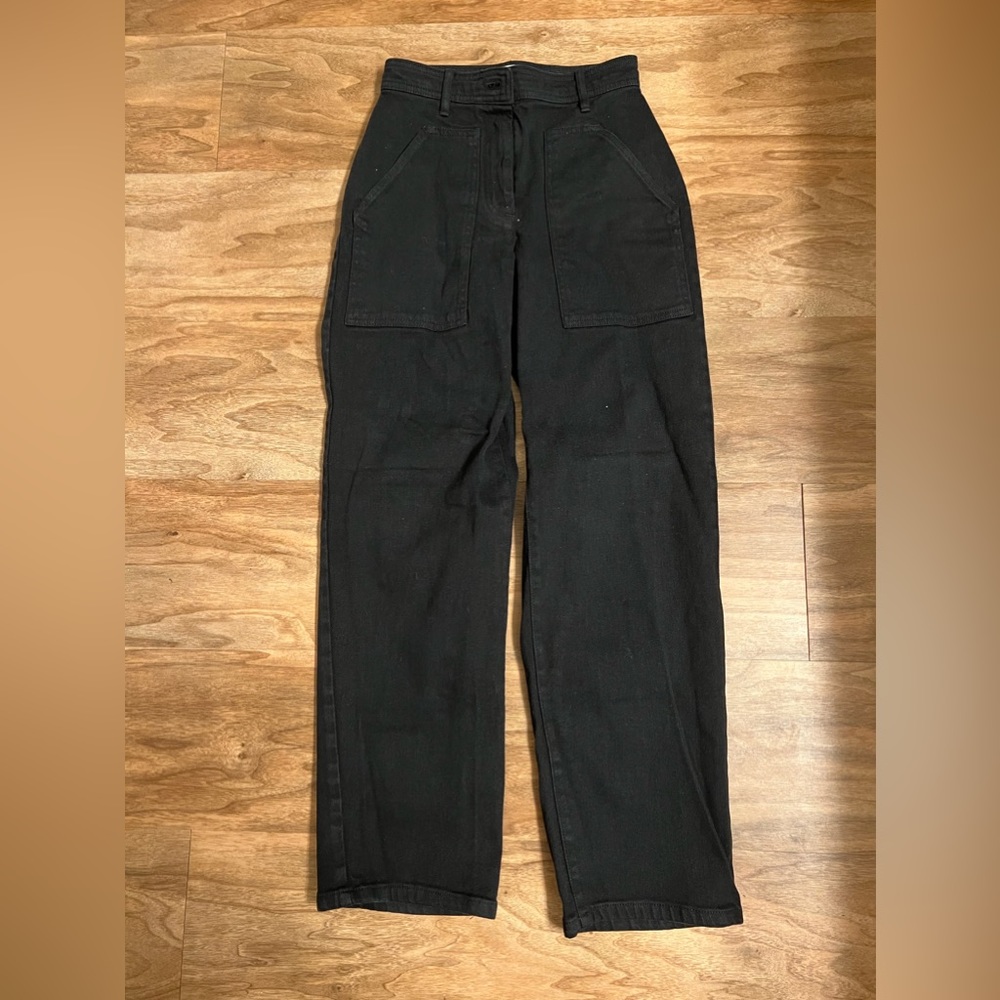 ARITZIA Wilfred free modern utility pant in black. Worn once or twice.
